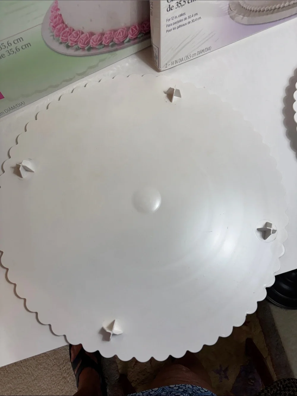 Wilton Silver and White 14 in. Cake Circles & Bases Set and 20”cake base